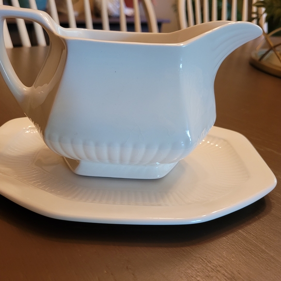 Adams Other - Adams Vintage White Gravy Boat with Plate